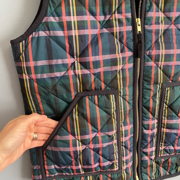 J. Crew Plaid Puffer Vest Size Small - Picture 3 of 5